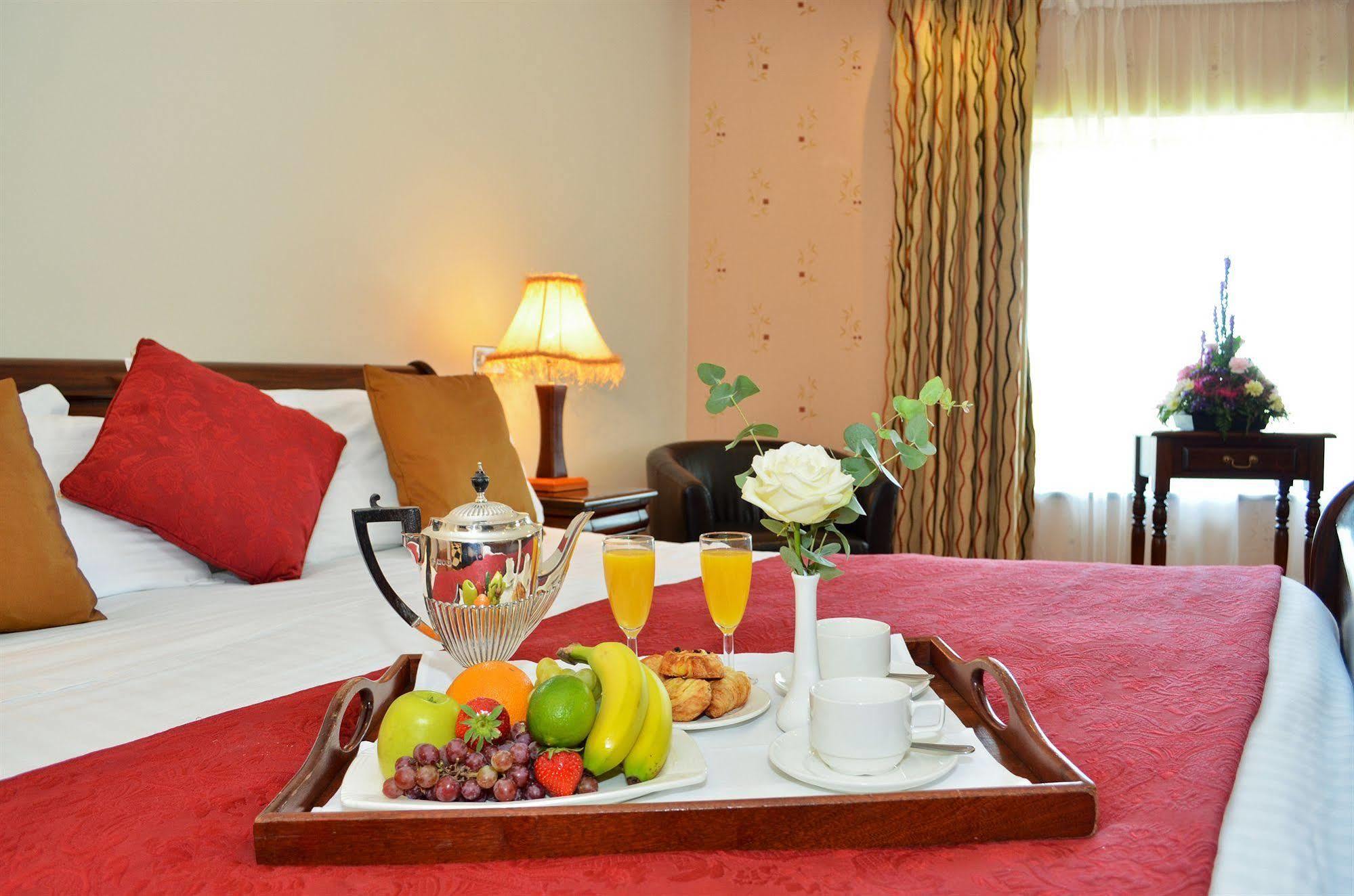 Broadhaven Bay Hotel Belmullet Bagian luar foto